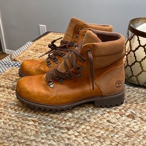 Leather timberland boots..